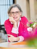 Profilbild von Frau Julia Esther D.